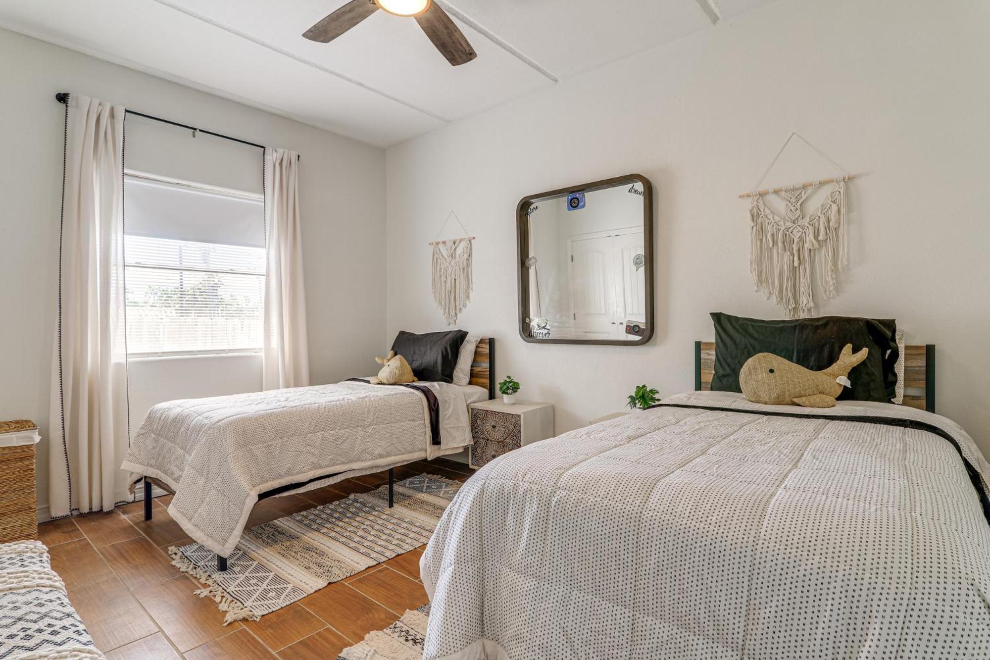 Luxe South Padre Condo With Pool - Walk To Beach! South Padre Island Extérieur photo